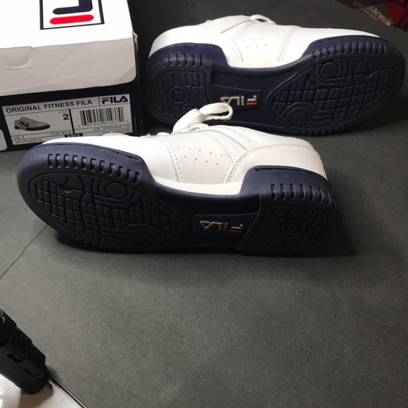 Boys Fila Tennis Shoes - Picture 4 of 6